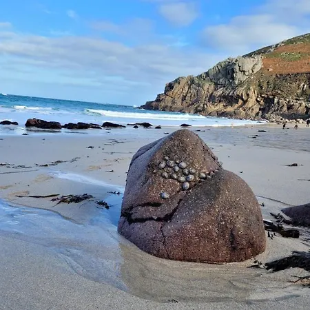 Holiday home Cosy Terraced Cornish Near The Sea